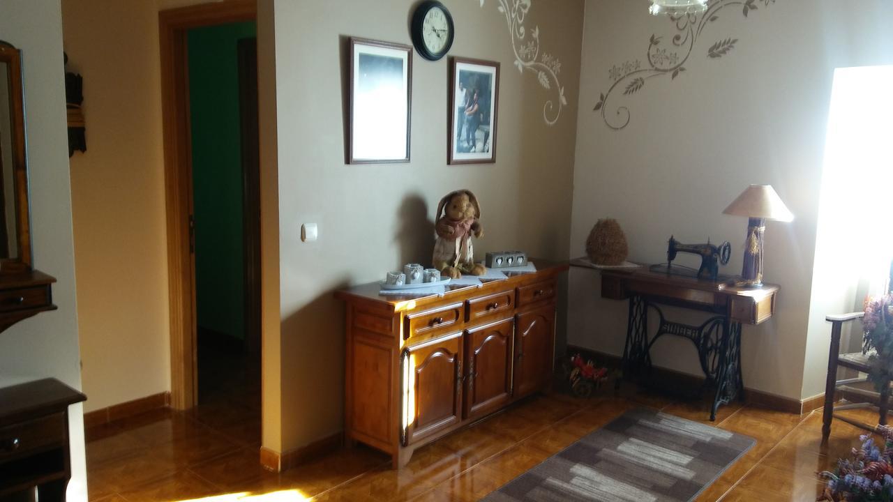 Готель Hostal Ekaitza Лесака Екстер'єр фото